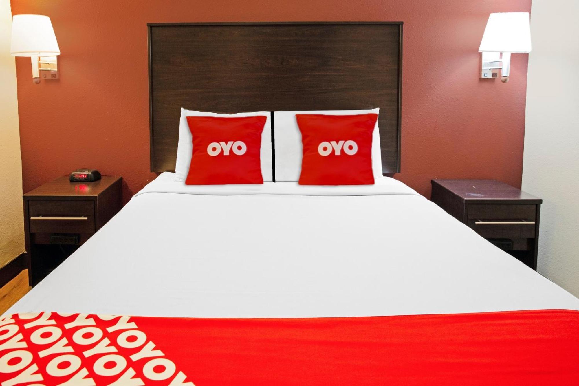 Oyo Hotel Mcallen Airport South Exterior photo