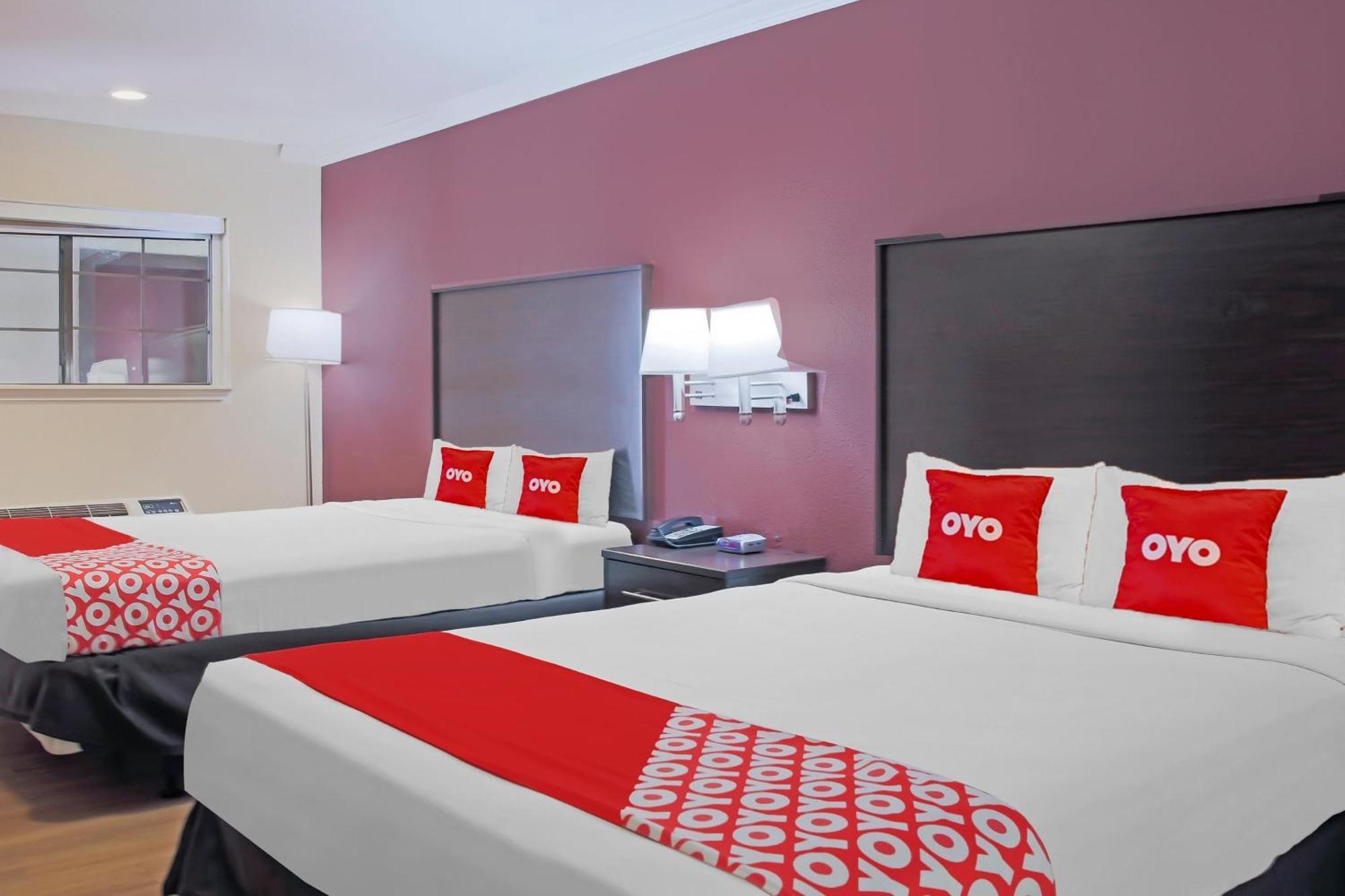 Oyo Hotel Mcallen Airport South Exterior photo
