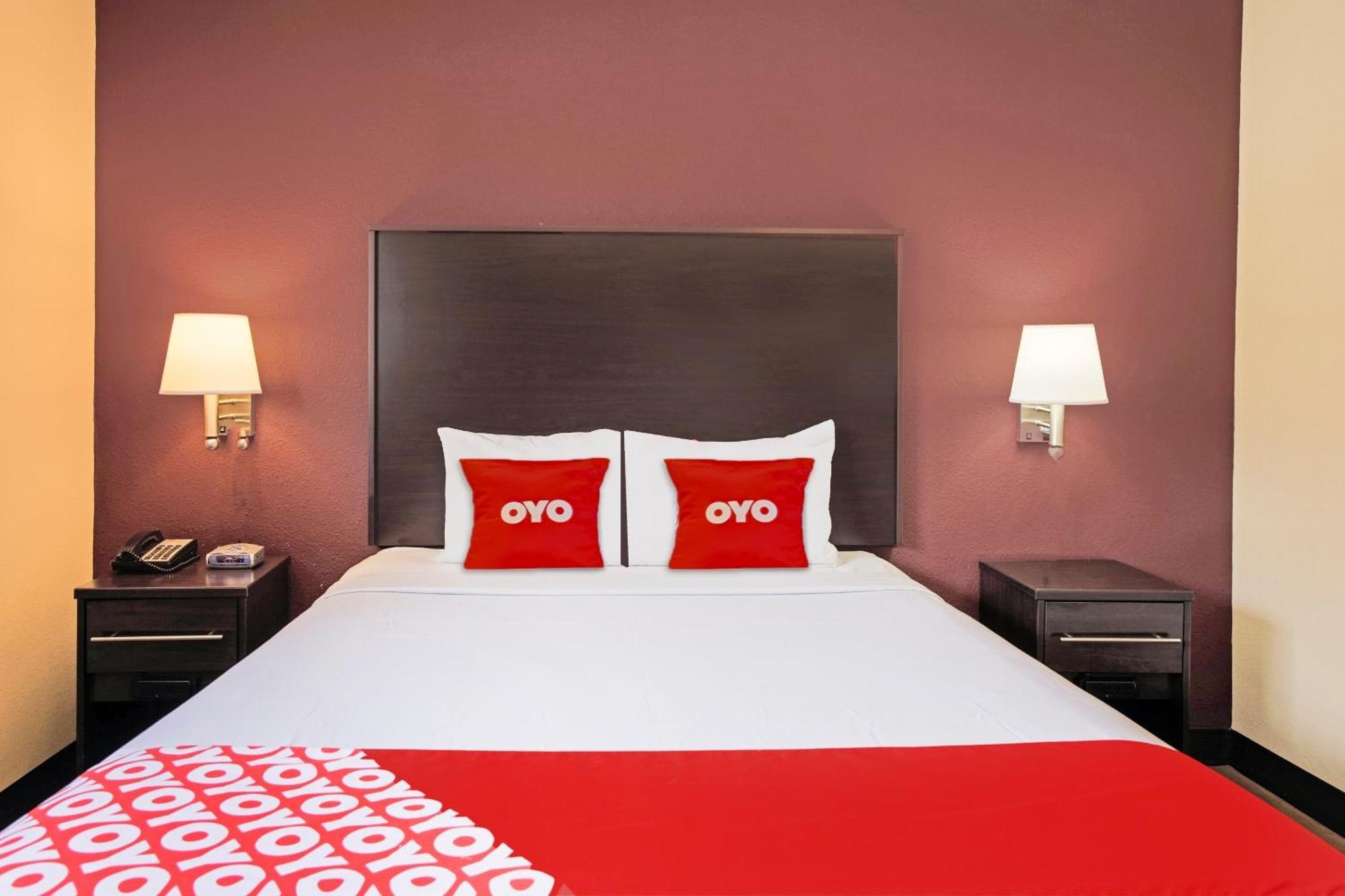 Oyo Hotel Mcallen Airport South Exterior photo