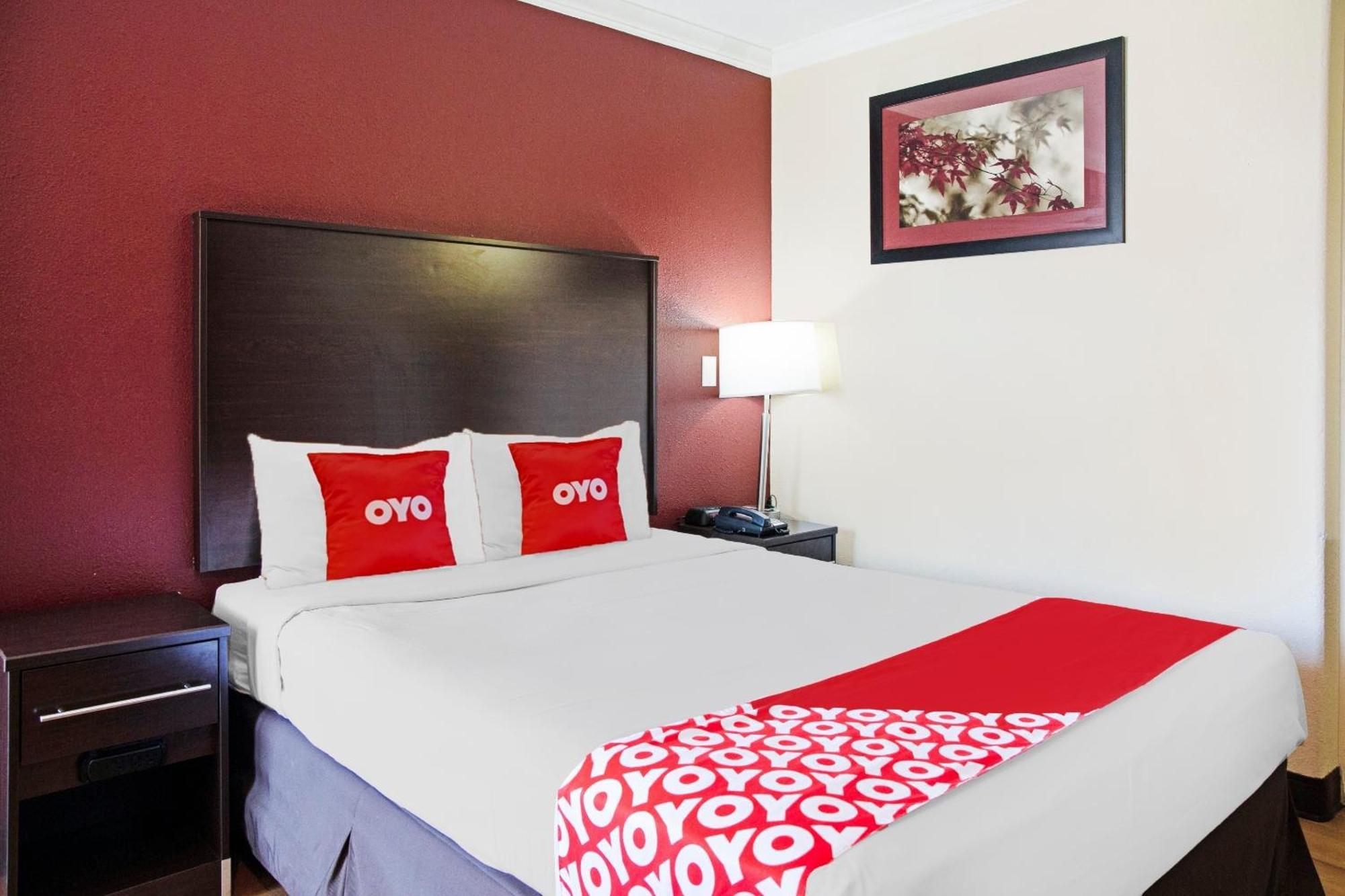 Oyo Hotel Mcallen Airport South Exterior photo