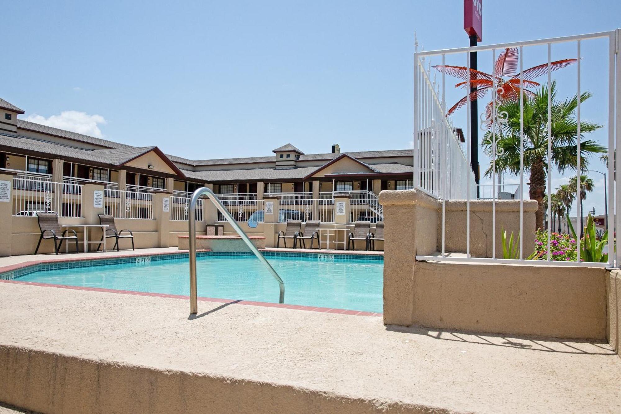 Oyo Hotel Mcallen Airport South Exterior photo